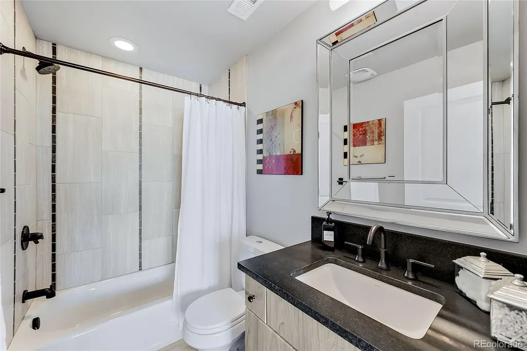 2526 King Street Denver CO 80211