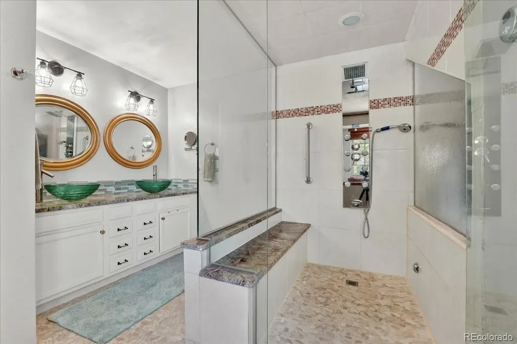 57 Yank Way Lakewood CO 80228