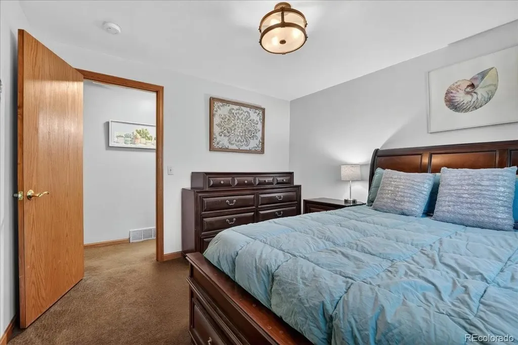57 Yank Way Lakewood CO 80228