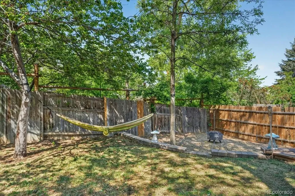 57 Yank Way Lakewood CO 80228