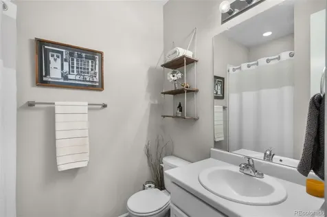 240 S Langdale Court Aurora CO 80018