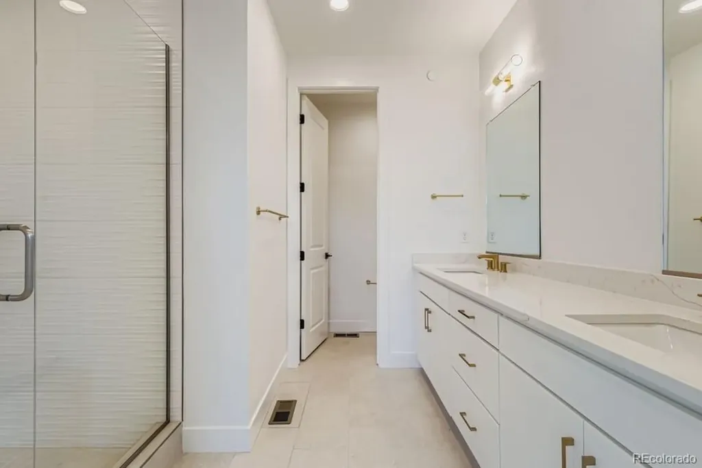 10922 E Hinsdale Circle Centennial CO 80112