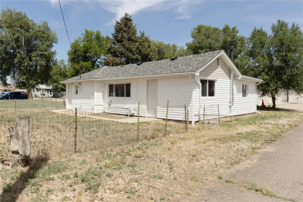 256 S 2nd Avenue Brighton CO 80601