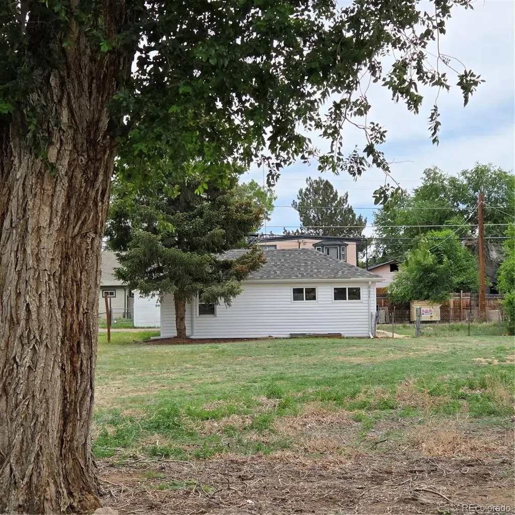 256 S 2nd Avenue Brighton CO 80601