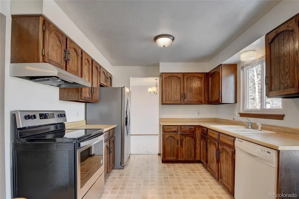 2541 W 105th Place Denver CO 80234