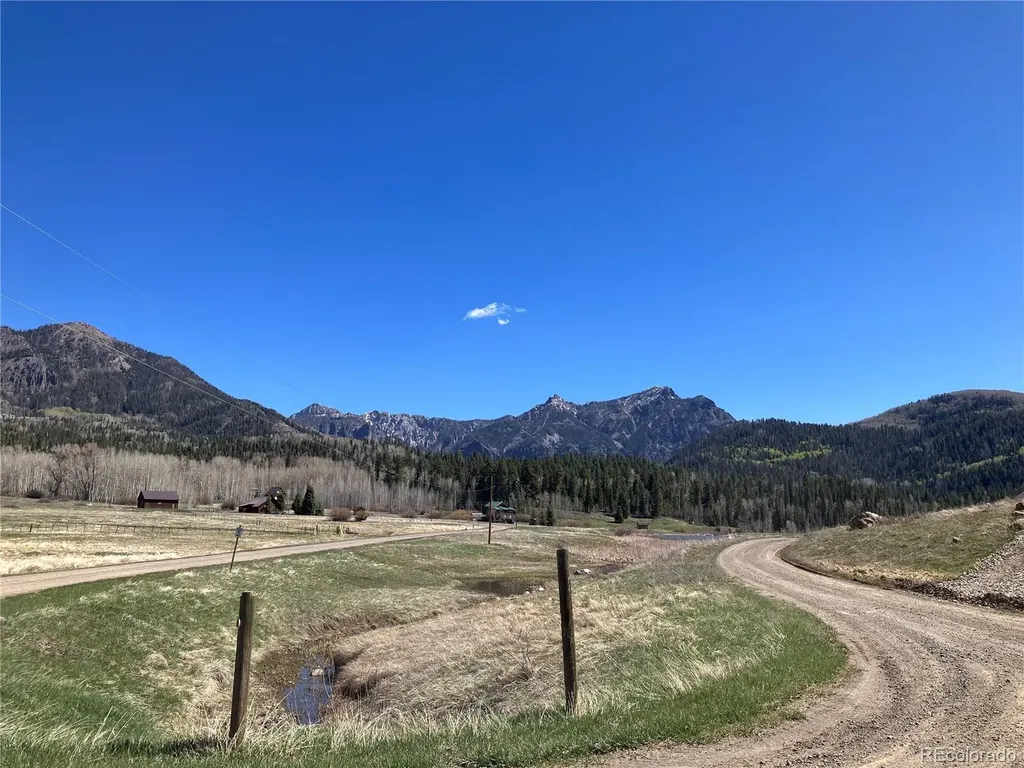 222 Lost Valley Drive Creede CO 81130