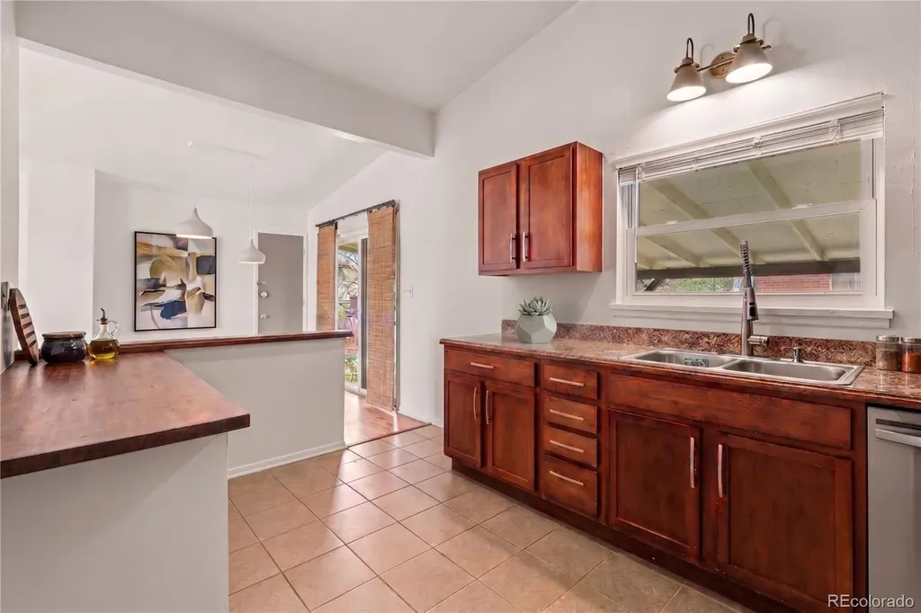 1890 S Monaco Parkway Denver CO 80224