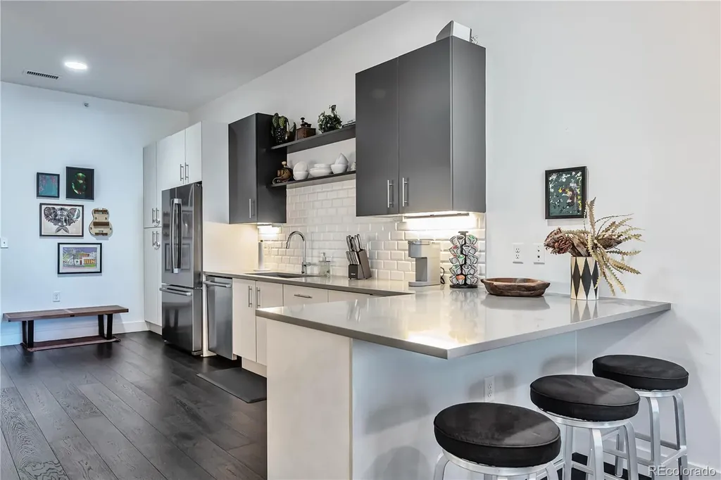 2550 Lawrence Denver CO 80205