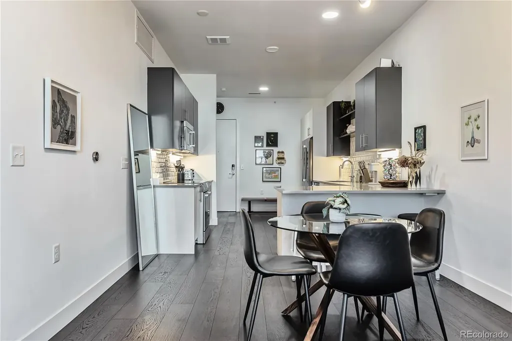 2550 Lawrence Denver CO 80205