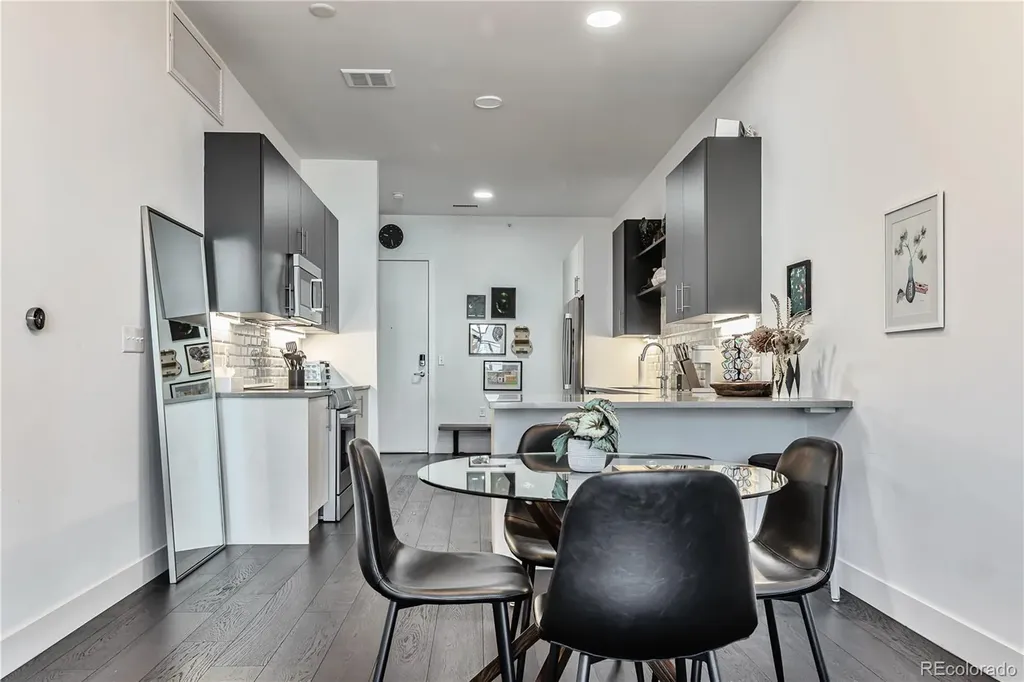2550 Lawrence Denver CO 80205