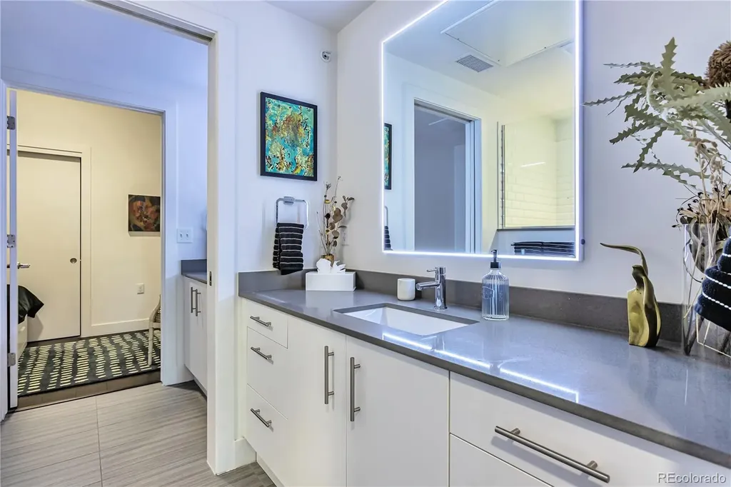 2550 Lawrence Denver CO 80205