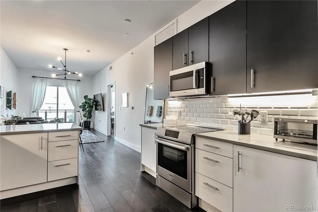 2550 Lawrence Denver CO 80205