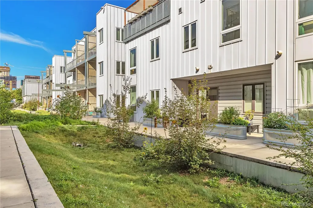 2550 Lawrence Denver CO 80205