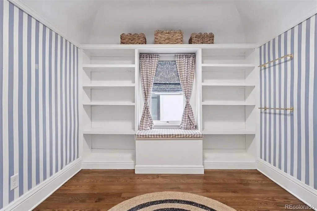 576 N Franklin Street Denver CO 80218