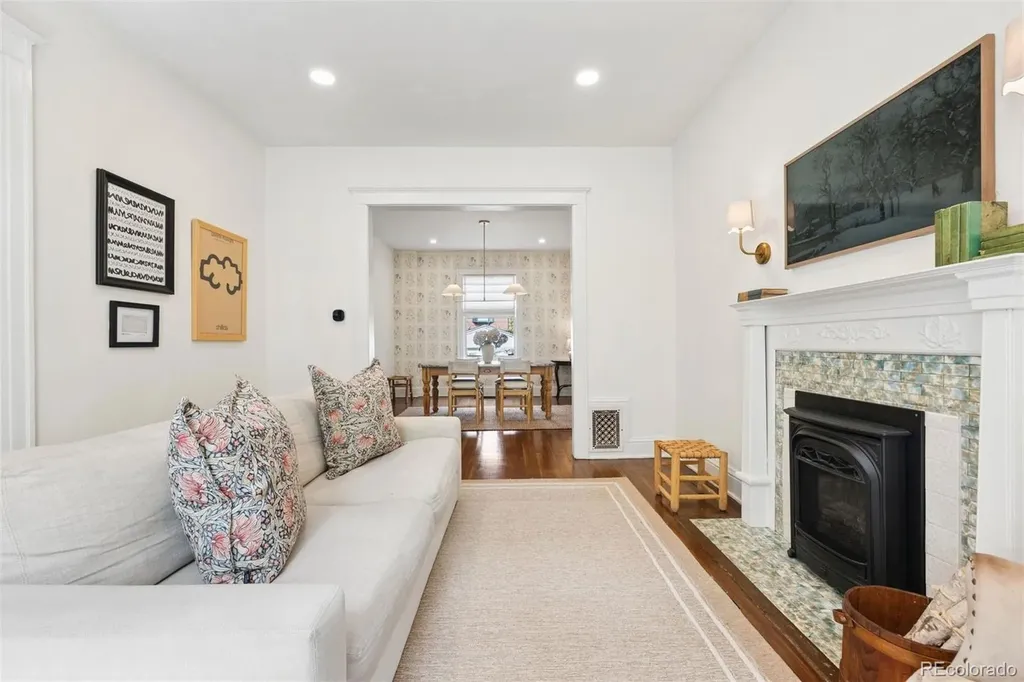 576 N Franklin Street Denver CO 80218