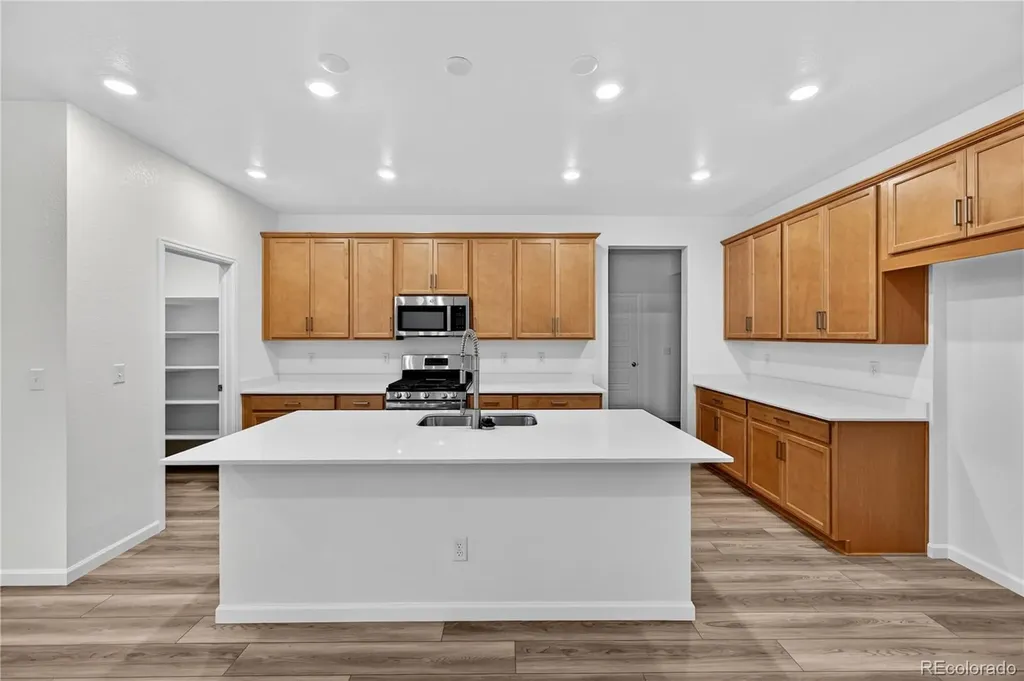 3338 N Duquesne Way Aurora CO 80019