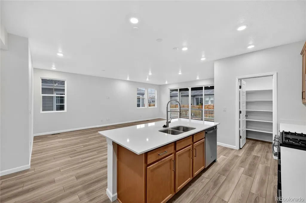 3338 N Duquesne Way Aurora CO 80019