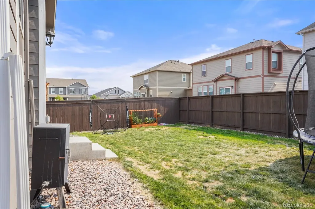 9936 Ceylon Court Commerce City CO 80022