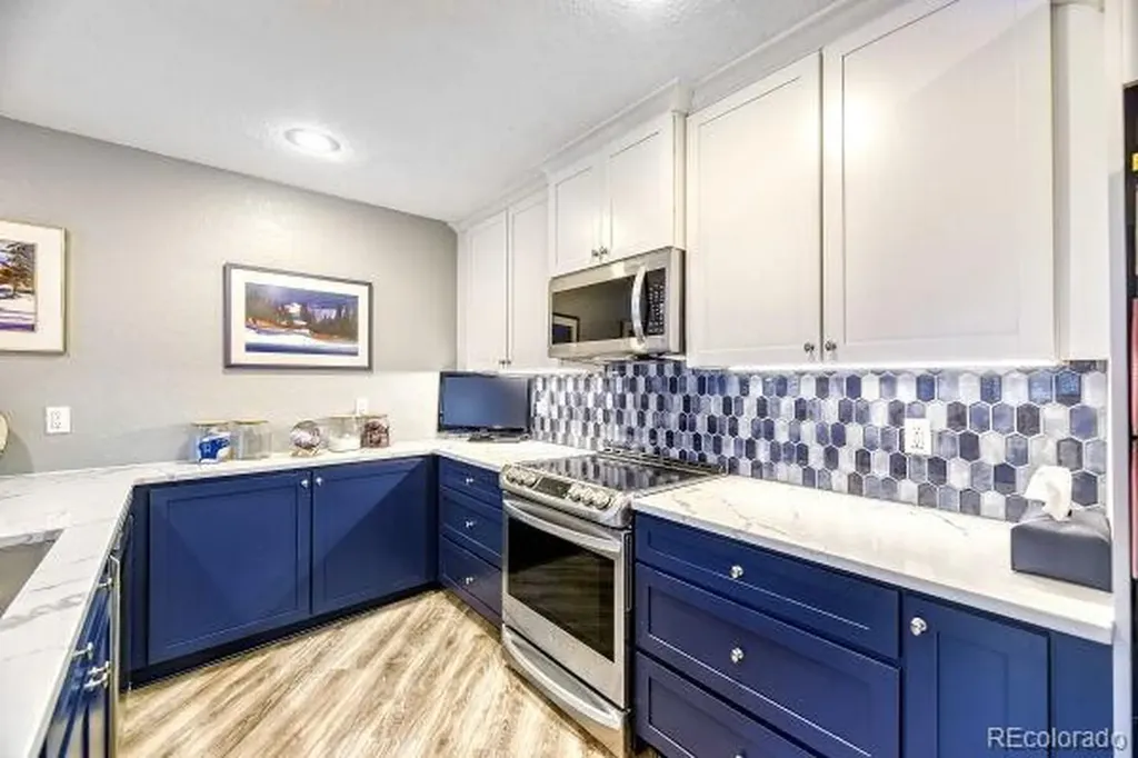 209 E Highline Circle Centennial CO 80122