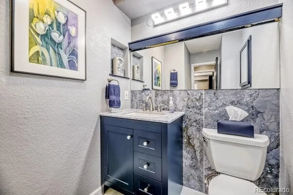 209 E Highline Circle Centennial CO 80122