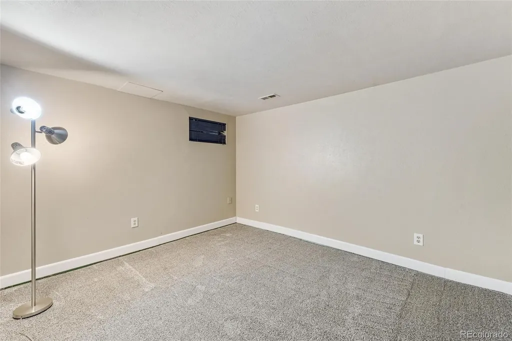 5804 S Kline Street Littleton CO 80127