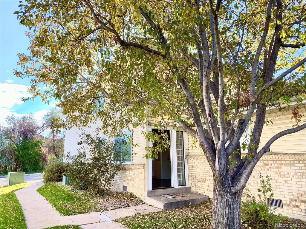 9255 E Lehigh Avenue Denver CO 80237