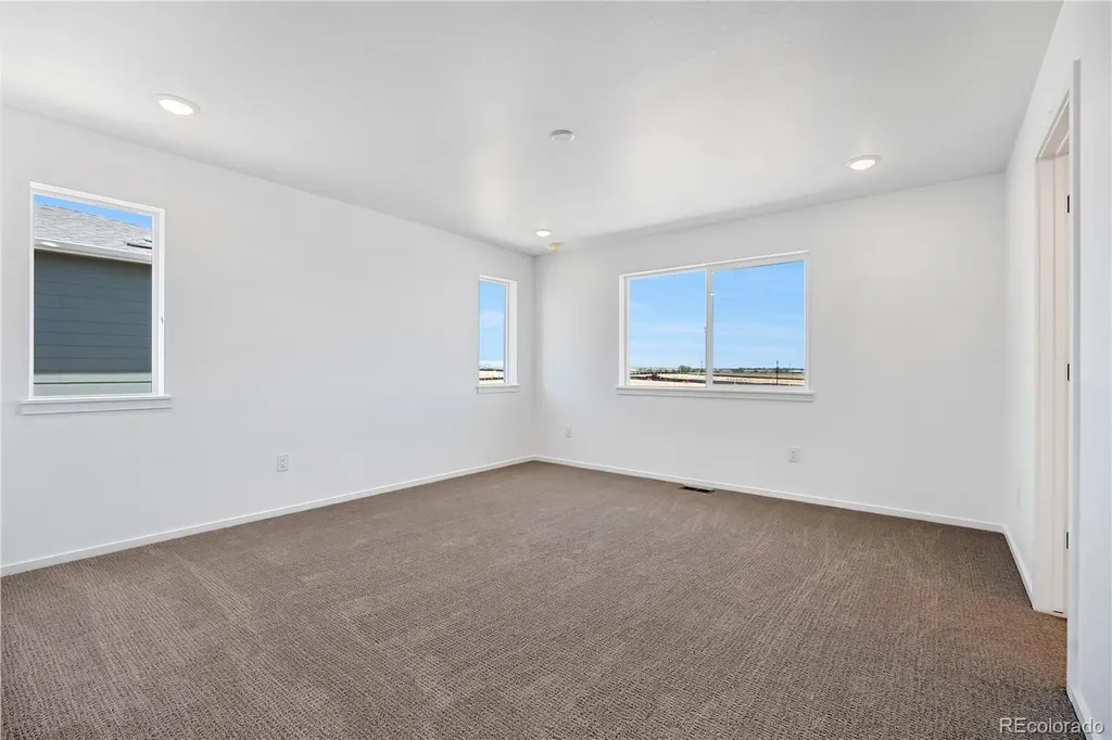 6911 Utica Avenue Longmont CO 80504