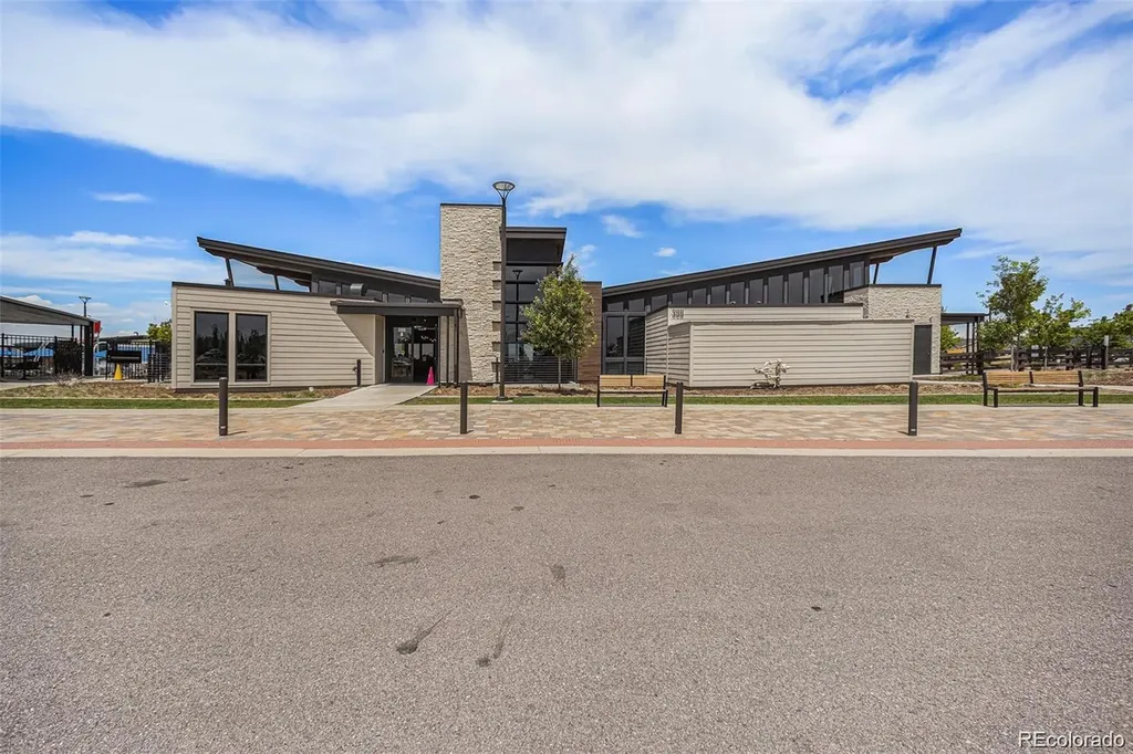 46 N Trussville Street Aurora CO 80018