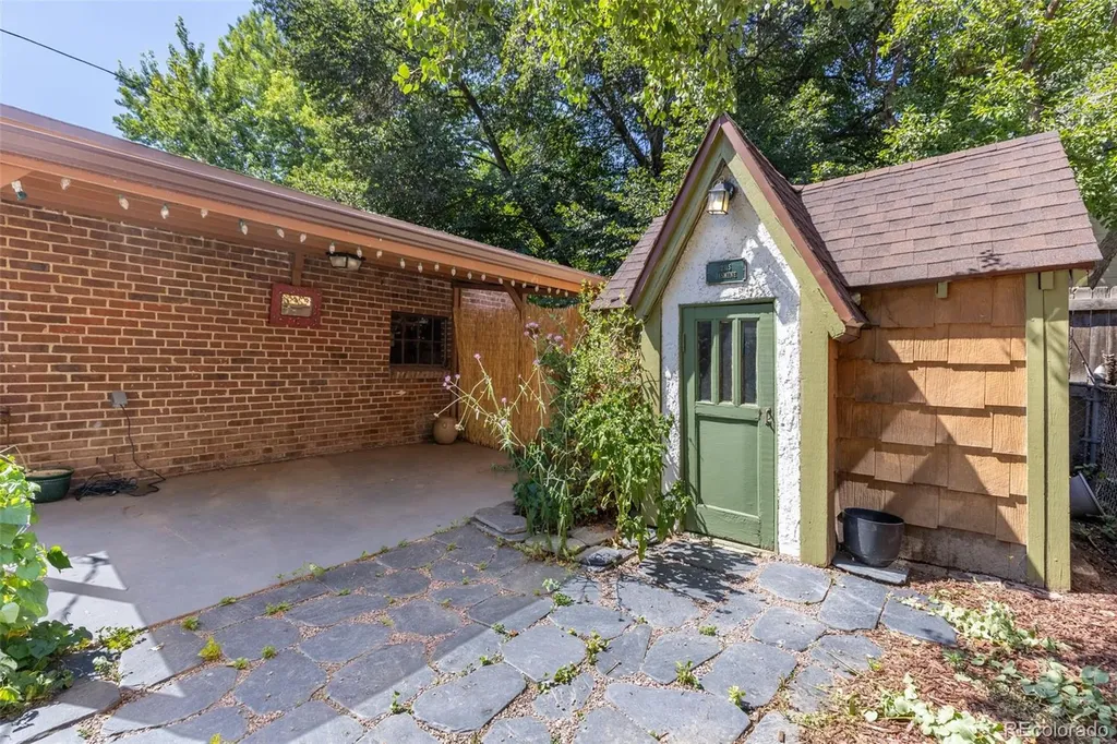 2315 Jasmine Street Denver CO 80207
