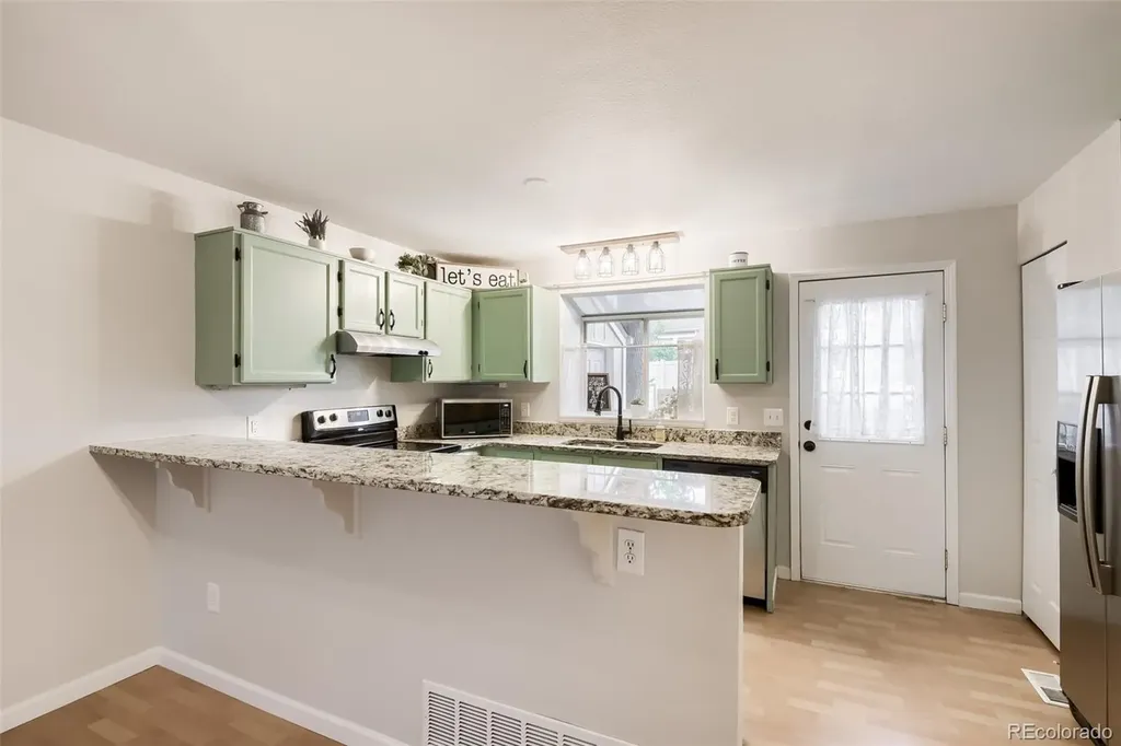 9709 W Chatfield Avenue Littleton CO 80128