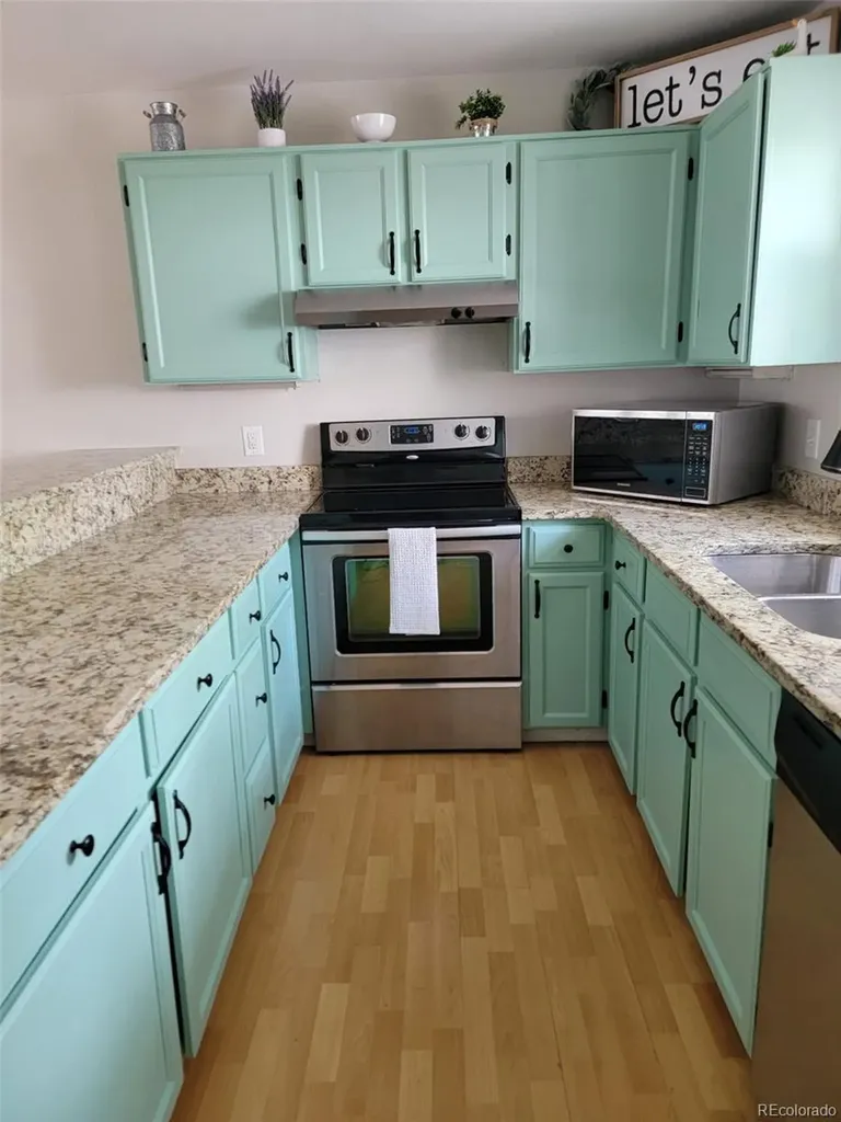 9709 W Chatfield Avenue Littleton CO 80128