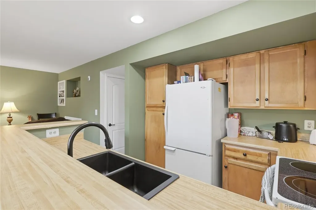 18324 W 58th Place Golden CO 80403
