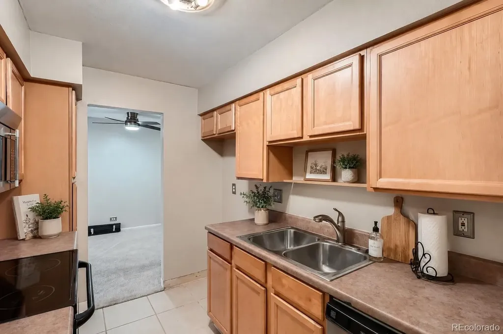4643 S Lowell Boulevard Denver CO 80236