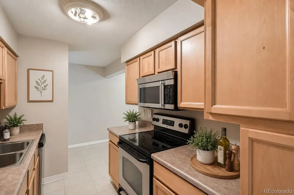 4643 S Lowell Boulevard Denver CO 80236