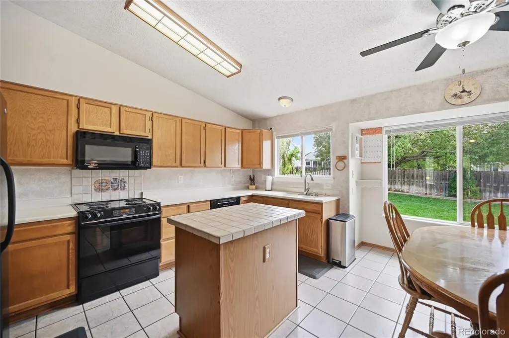 5677 S Jericho Way Centennial CO 80015