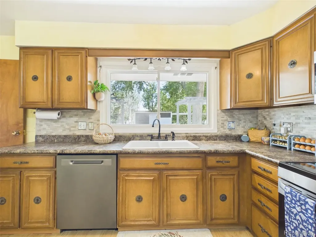 8042 Silver Birch Boulevard Frederick CO 80504
