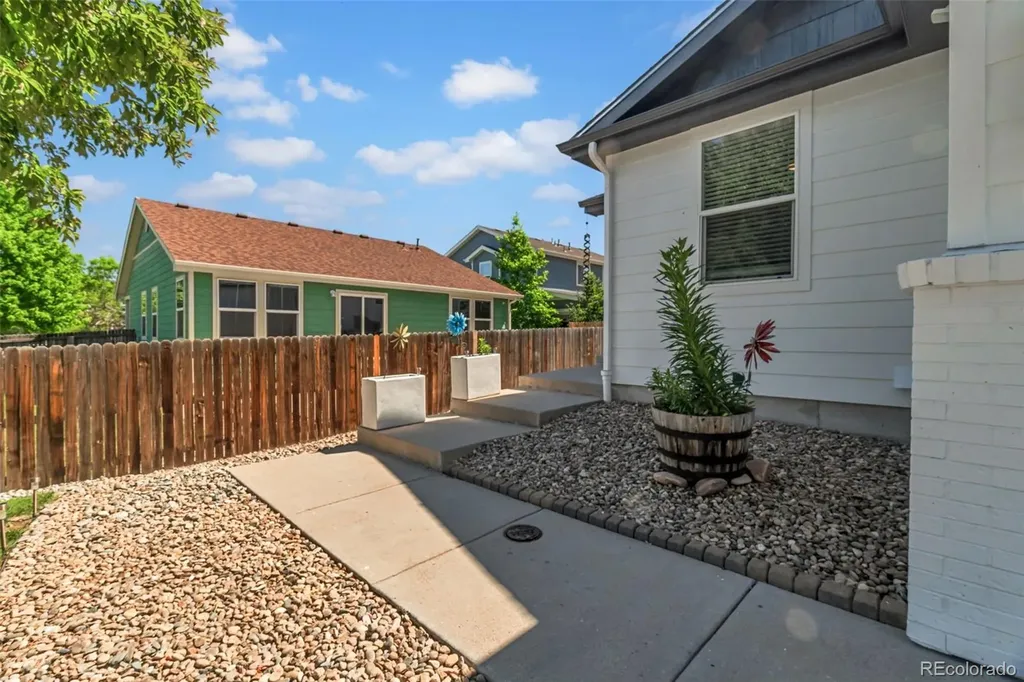 5564 Laredo Street Denver CO 80239