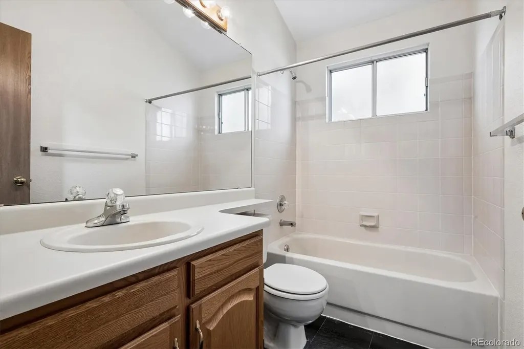 471 W Jamison Place Littleton CO 80120