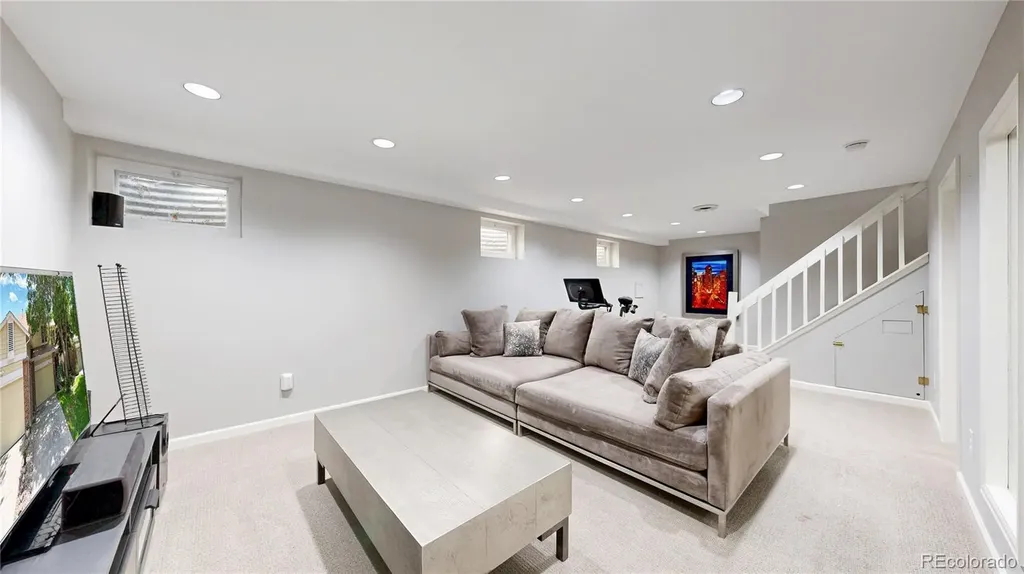 1566 S Trenton Court Denver CO 80231