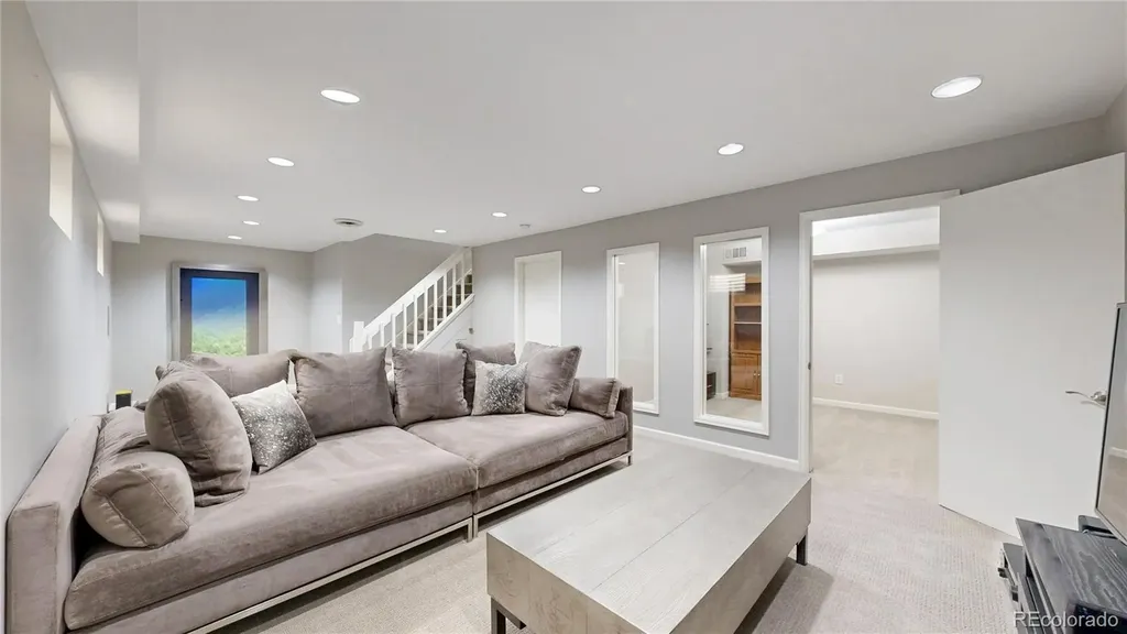 1566 S Trenton Court Denver CO 80231