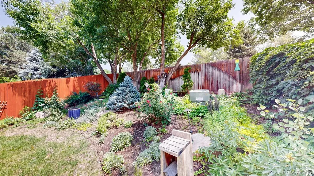 1566 S Trenton Court Denver CO 80231