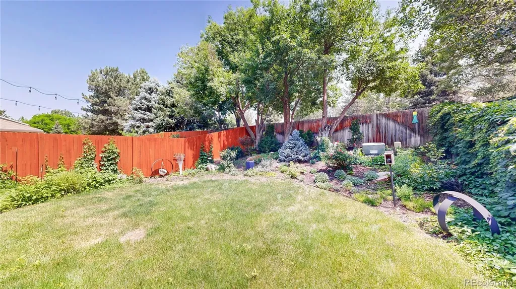 1566 S Trenton Court Denver CO 80231