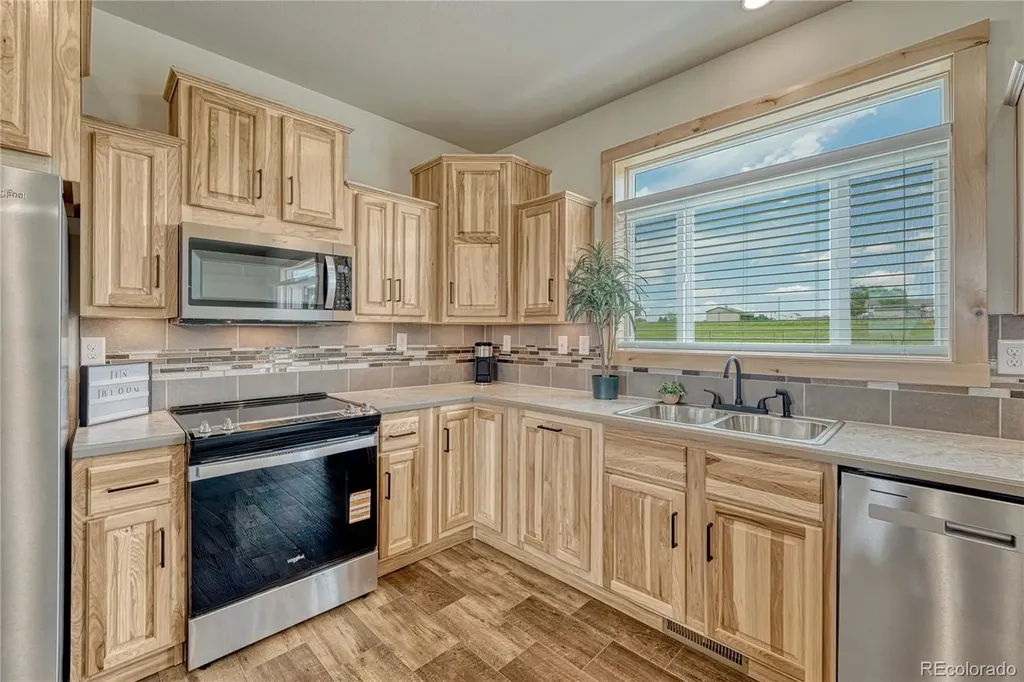 7451 Sun Country Drive Elizabeth CO 80107