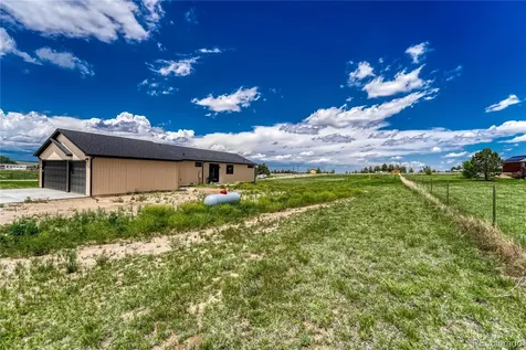 7451 Sun Country Drive Elizabeth CO 80107
