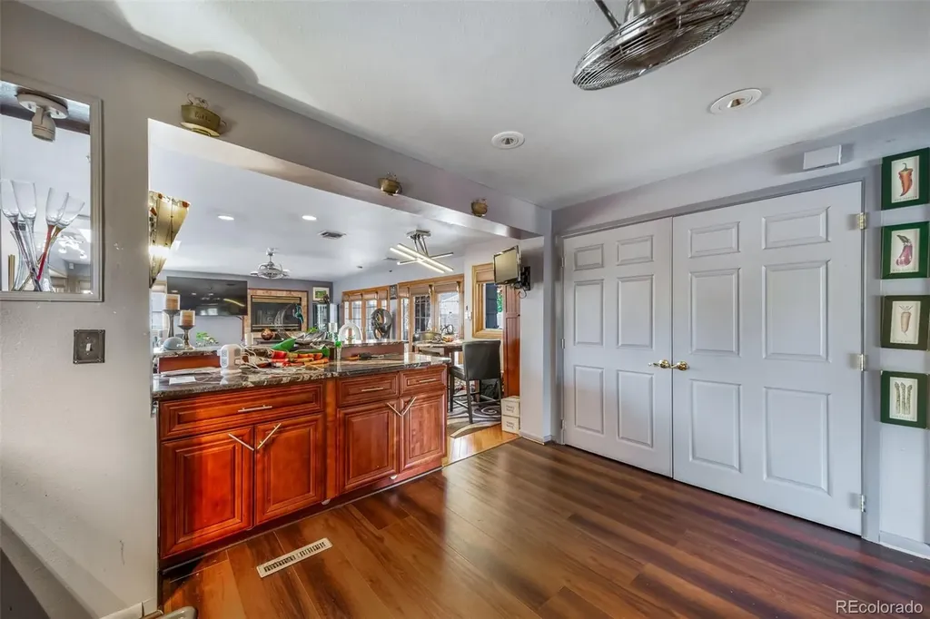 1590 Roslyn Street Denver CO 80220