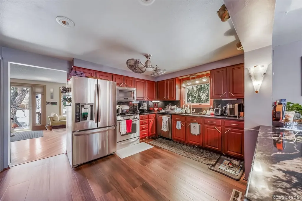 1590 Roslyn Street Denver CO 80220