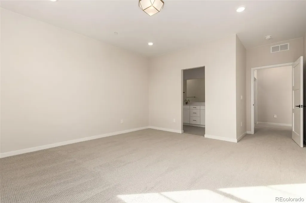 1898 Hickory Avenue Erie CO 80516