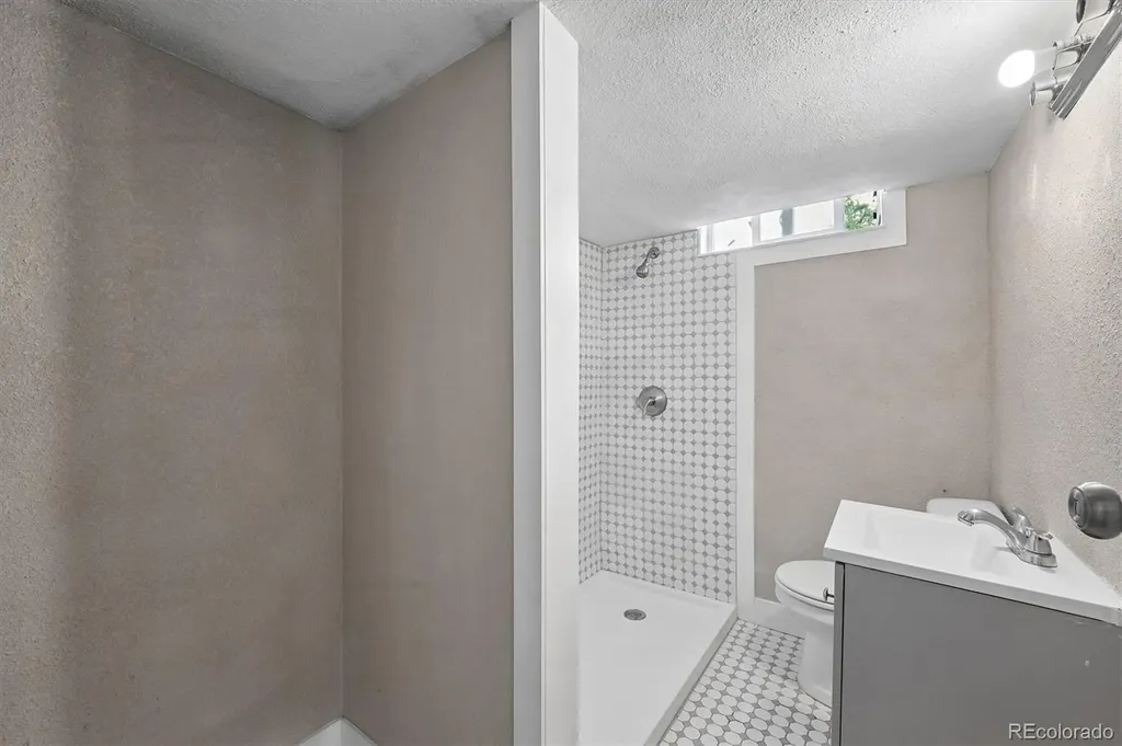 9801 E 8th Avenue Aurora CO 80010