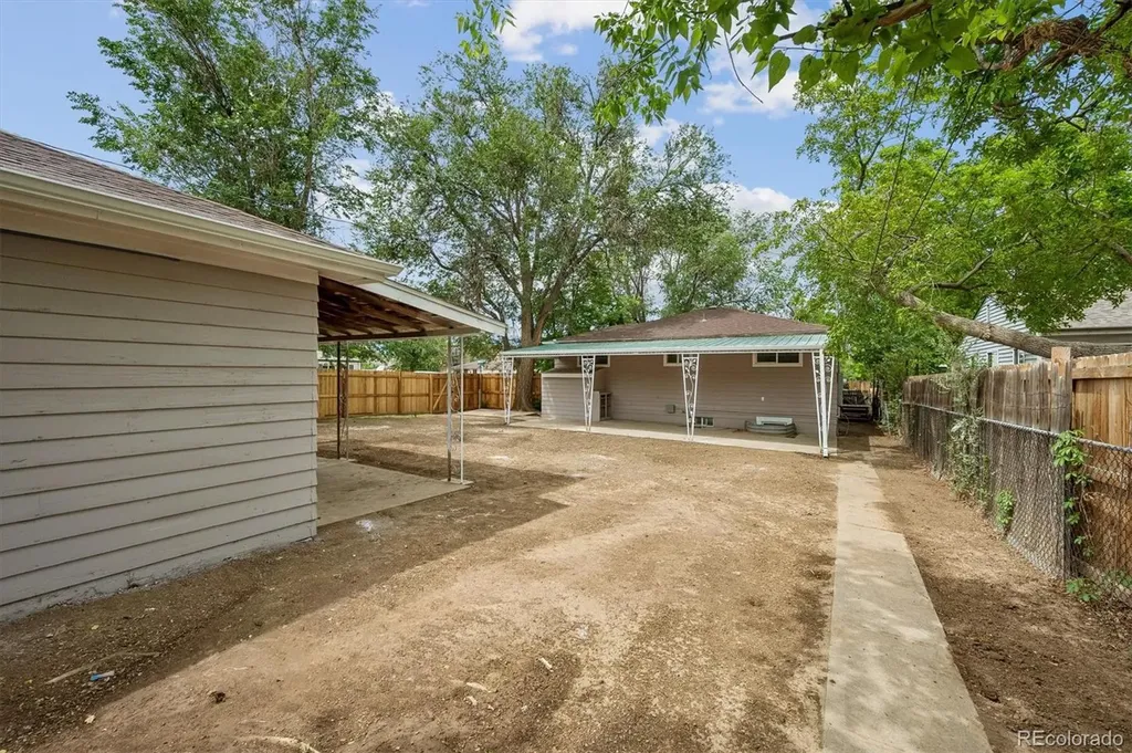 9801 E 8th Avenue Aurora CO 80010