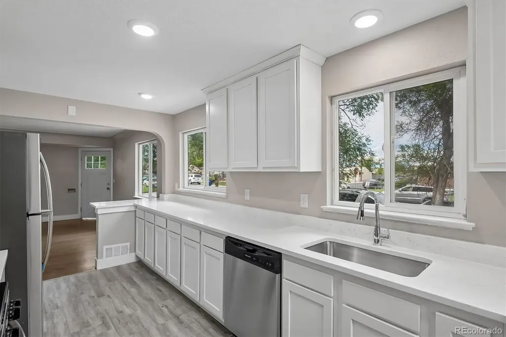 9801 E 8th Avenue Aurora CO 80010